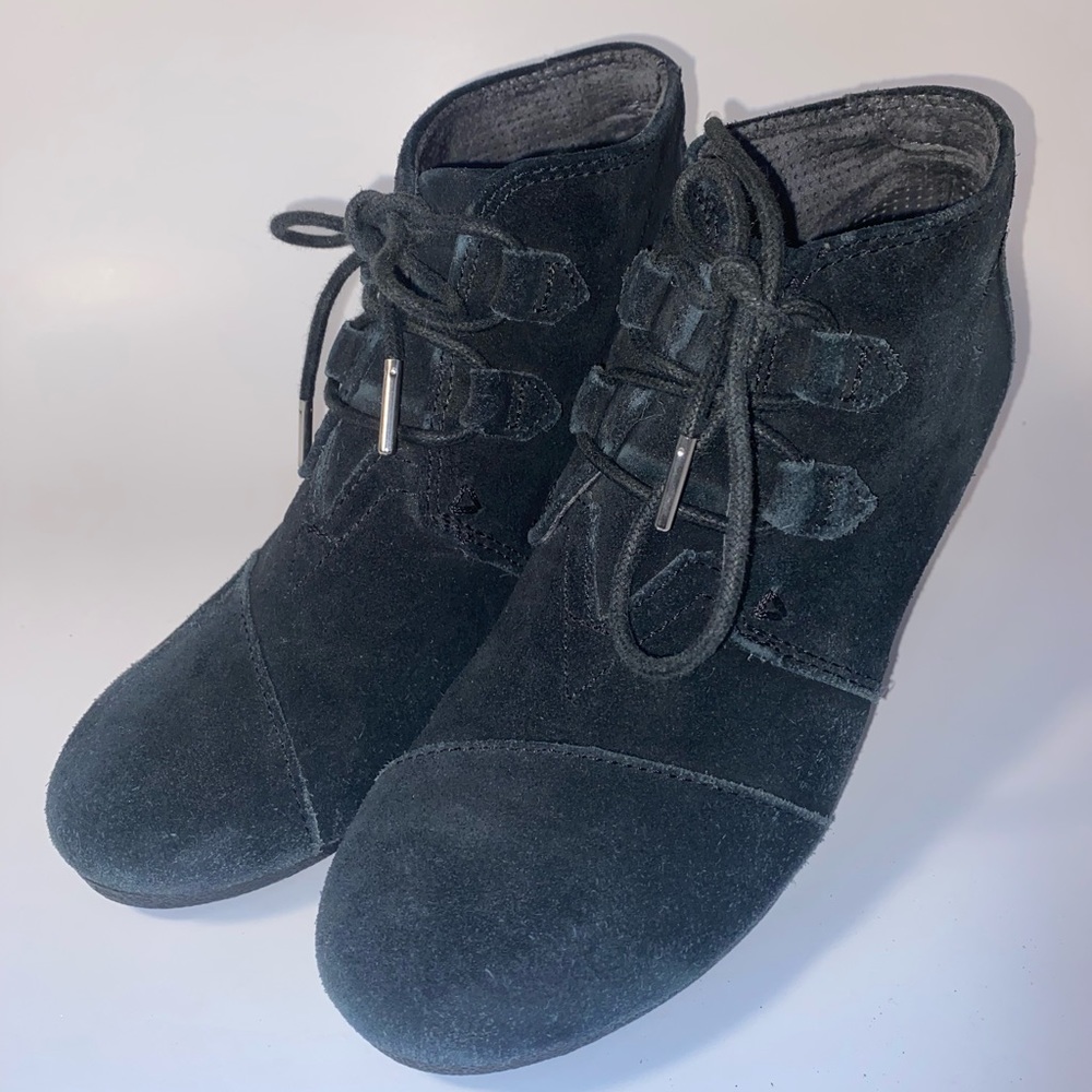 TOMS Kala Wedge Bootie Black Suede - Women's size 7